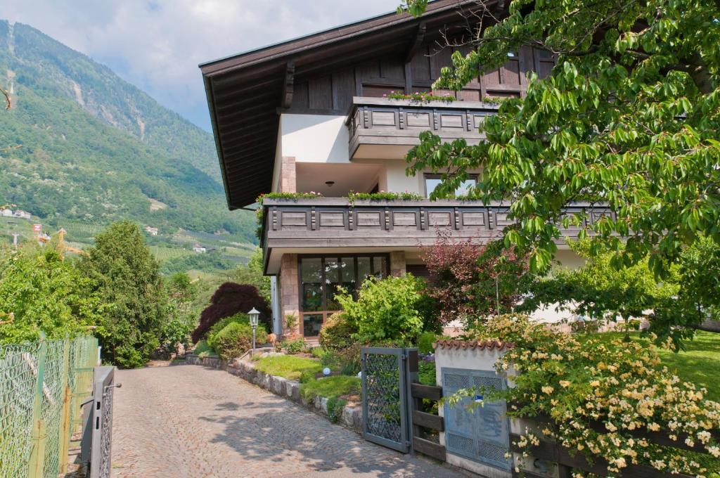 Bed and Breakfast Haus Christl Lana Zewnętrze zdjęcie